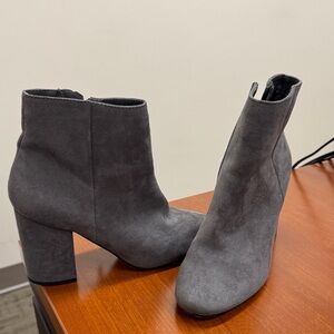 Express‎ Gray Suede Ankle Booties